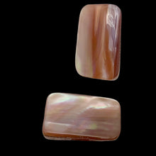 Load image into Gallery viewer, 2 Beads of Natural Dark Pink Mussel Shell Beads 4324
