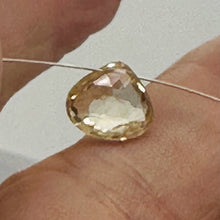 Load image into Gallery viewer, Glistening One Yellow Aquamarine (Heliodor) Briolette Bead 7789
