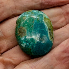 Load image into Gallery viewer, Turquoise Natural Focal 16g Nugget | 22x15x15mm | Blue | 1 Bead |
