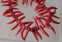 Load image into Gallery viewer, Rare Natural Coral 'Corno' Briolette Bead Strand 110514
