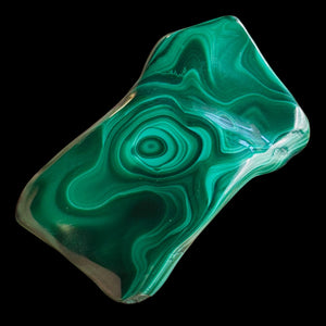 Malachite 78g Polished Gemstone FreeForm Worry Stone | 40x42x12mm | Green |