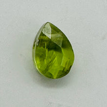 Load image into Gallery viewer, Peridot Faceted Briolette Bead | 2.2 cts | 9x7x4mm | Green | 1 bead |
