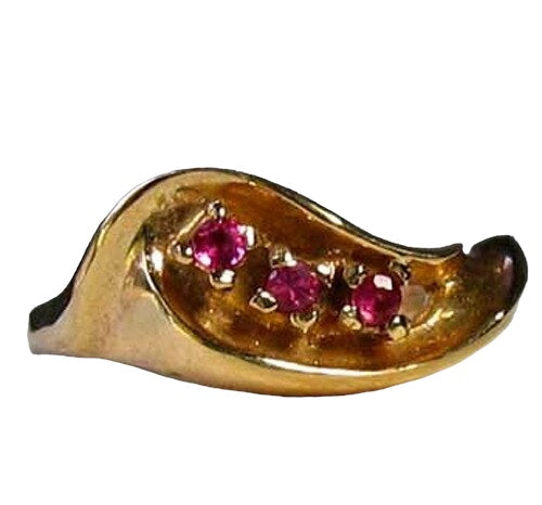 Three Stone Natural Red Ruby in Solid 14Kt Yellow Gold Ring Size 6 9982x
