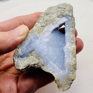 Chalcedony 231g Natural | 4x2 1/2x1x1/2" | Blue White Gray | 1 Specimen