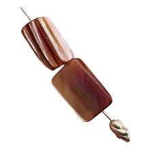 Load image into Gallery viewer, 2 Beads of Natural Dark Pink Mussel Shell Beads 4324
