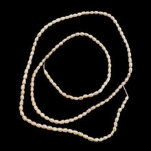 Load image into Gallery viewer, Creamy 2-2.5x1.5mm Seed Pearl Strand 103448

