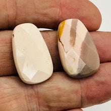 Load image into Gallery viewer, 1 Pink Mookaite Faceted 28x18mm Pendant Bead 4686
