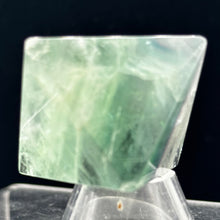 Load image into Gallery viewer, Fluorite Double Pyramid Figurine | 1 Display Figurine | | 36x36x36mm | Green
