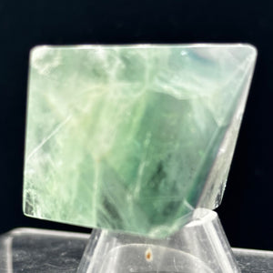Fluorite Double Pyramid Figurine | 1 Display Figurine | | 36x36x36mm | Green