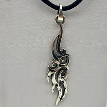 Load image into Gallery viewer, Celtic design Sterling Silver Pendant - PremiumBead Alternate Image 6

