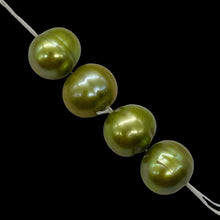 Load image into Gallery viewer, 4 Giant 10-11mm Juicy Key Lime FW Pearls 9059
