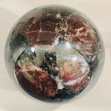 Load image into Gallery viewer, Garnet Scry Sphere Round | 3&quot; | Red/Black | 1 Sphere |
