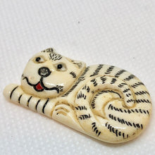 Load image into Gallery viewer, 1 &quot;Cheshire Cat&quot; Carved &amp; Scrimshawed Waterbuffalo Bone Bead 010710L - PremiumBead Alternate Image 2
