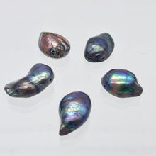 Load image into Gallery viewer, Hot Flaming Comet! Peacock Pearl Blister Strand - PremiumBead Alternate Image 7
