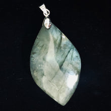 Load image into Gallery viewer, Labradorite Sterling Silver Natural | 1 1/2&quot; Long | Blue/Golden | 1 Pendant |
