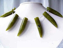 Load image into Gallery viewer, 1 Chartreuse Serpentine &#39;Dragon Claw&#39; Pendant Bead 8573 - PremiumBead Alternate Image 4
