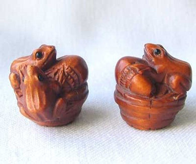 Hand Carved Boxwood Froggie Basket Ojime/Netsuke Bead - PremiumBead Primary Image 1
