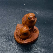 Load image into Gallery viewer, Boxwood Love Bird Birds Ojime/Netsuke Bead | 25x22x18mm | Brown
