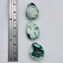 Load image into Gallery viewer, 3 Mint Green Turquoise Teardrop Pendant Beads 7417
