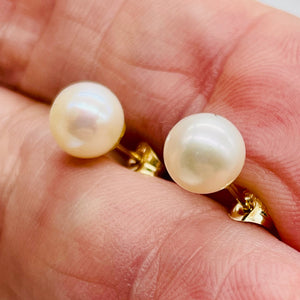 Pearl 14K Gold 7mm Stud Earrings | 1/4 inch | White | 1 Pair |