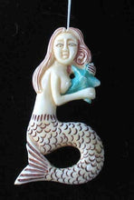 Load image into Gallery viewer, Scrimshaw Mermaid with Starfish Centerpiece Bead 10404E - PremiumBead Alternate Image 2

