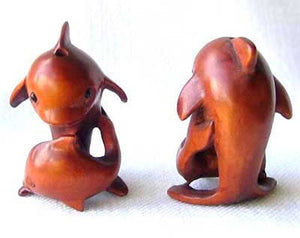 Carved Mommie Dolphin & Baby Boxwood Ojime/Netsuke Bead - PremiumBead Alternate Image 2