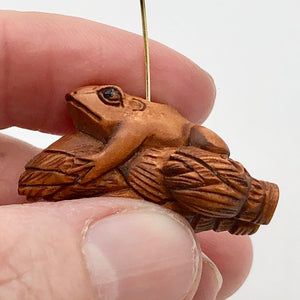 Carved Frog On Lotus Boxwood Ojime Ojime/Netsuke Bead - PremiumBead Alternate Image 2