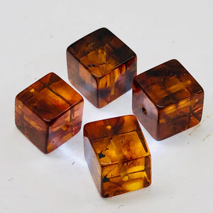 Amber Cube | 8x8mm | Red | 4 Bead