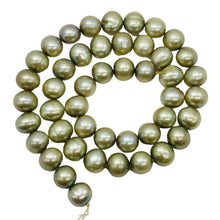 Load image into Gallery viewer, 9mm Nearround Pistachio Ice Green FW Pearl 8&quot; Strand 9981HS
