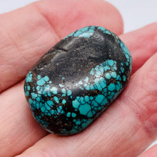 Load image into Gallery viewer, Natural Turquoise Nugget Focus or Master 81cts Bead | 31x21x15 | Blue Black |
