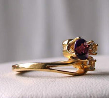 Load image into Gallery viewer, Purple Amethyst White topaz Solid 14Kt Yellow Gold Solitaire Ring Size 7 9982Az - PremiumBead Alternate Image 4
