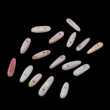 Load image into Gallery viewer, 16 Pink Conch Shell 9x3x3mm to 15x4x3mmSpike Briolette Beads 9461A
