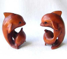 Load image into Gallery viewer, Carved Mommie Dolphin &amp; Baby Boxwood Ojime/Netsuke Bead - PremiumBead Primary Image 1
