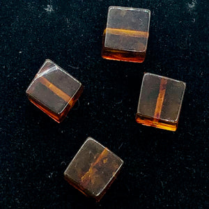 Amber Cube | 8x8mm | Red | 4 Bead