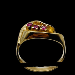 Three Stone Natural Red Ruby in Solid 14Kt Yellow Gold Ring Size 6 9982x