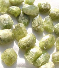 Load image into Gallery viewer, 1 Chatoyant Green Kunzite Faceted Nugget Bead 3363B - PremiumBead Primary Image 1
