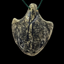 Load image into Gallery viewer, Hand Carved Bone Stingray Bead 10736
