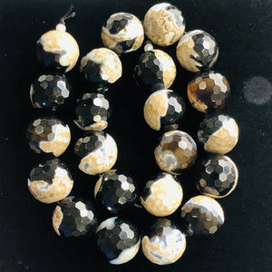 Agate Faceted Statement Strand Round | 18mm | Black/White/Brown | 22 Beads |
