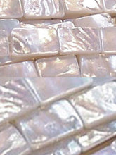 Load image into Gallery viewer, 1 Natural AAA Mother of Pearl Shell 21x14mm Pendant Bead 3180 - PremiumBead Primary Image 1
