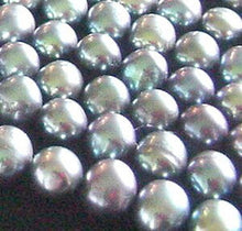 Load image into Gallery viewer, 11mm Luminescent Moonshine Pearl Strand 103123 - PremiumBead Alternate Image 4
