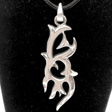 Load image into Gallery viewer, Celtic design Sterling Silver Pendant - PremiumBead Alternate Image 3
