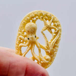 Capt Nemo Carved Octopus Waterbuffalo Bone Bead | 48x34x5mm |