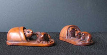Load image into Gallery viewer, Hand Carved Mice in Slipper Boxwood Ojime/Netsuke Bead - PremiumBead Primary Image 1
