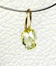 Load image into Gallery viewer, 0.25cts Natural Canary Diamond &amp; 18K Gold Pendant 8798K - PremiumBead Alternate Image 3
