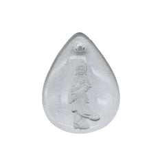Load image into Gallery viewer, Hand Etched Quartz Quan Yin Goddess 24x18mm Pendant Bead 7987
