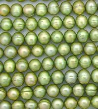 Load image into Gallery viewer, 4 Giant 10-11mm Juicy Key Lime FW Pearls 9059 - PremiumBead Alternate Image 2
