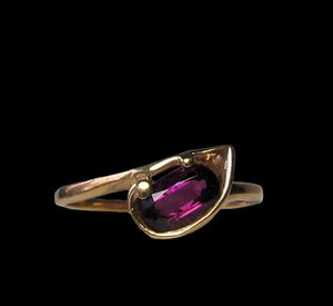 Natural Purple Faceted Oval Garnet in Solid 10Kt Yellow Gold Ring Size 6 9982Ac