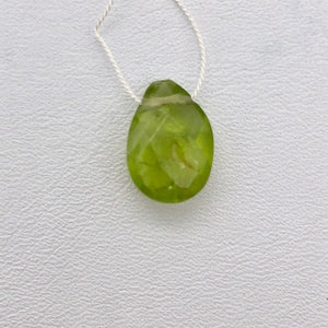 Peridot Faceted Briolette Bead | 5.4 cts | 13x9x5mm | Green | 1 bead | - PremiumBead Primary Image 1