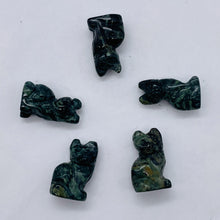 Load image into Gallery viewer, Adorable! Kambaba Jasper Sitting Cat Bead
