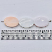 Load image into Gallery viewer, 3 Beads of Pink Conch Shell 17x12mm Oval Beads 9460
